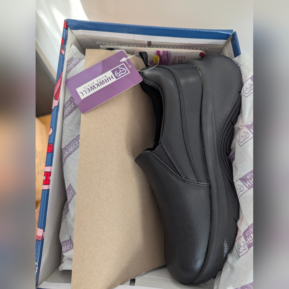 Black Non Slip Shoes - Picture 2 of 3